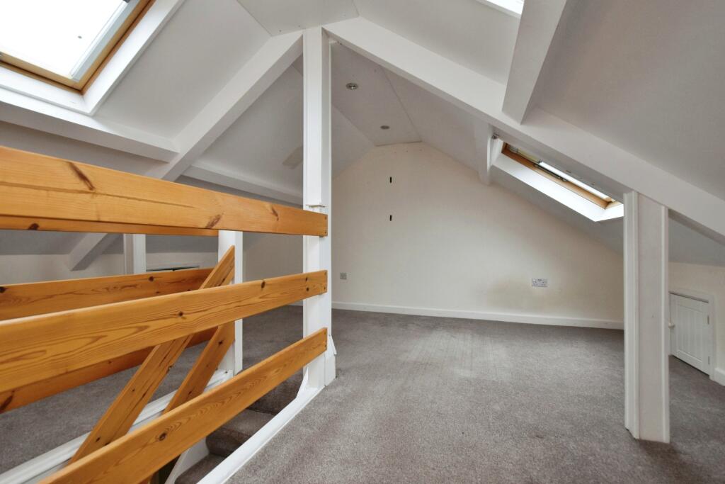2 bed Terraced