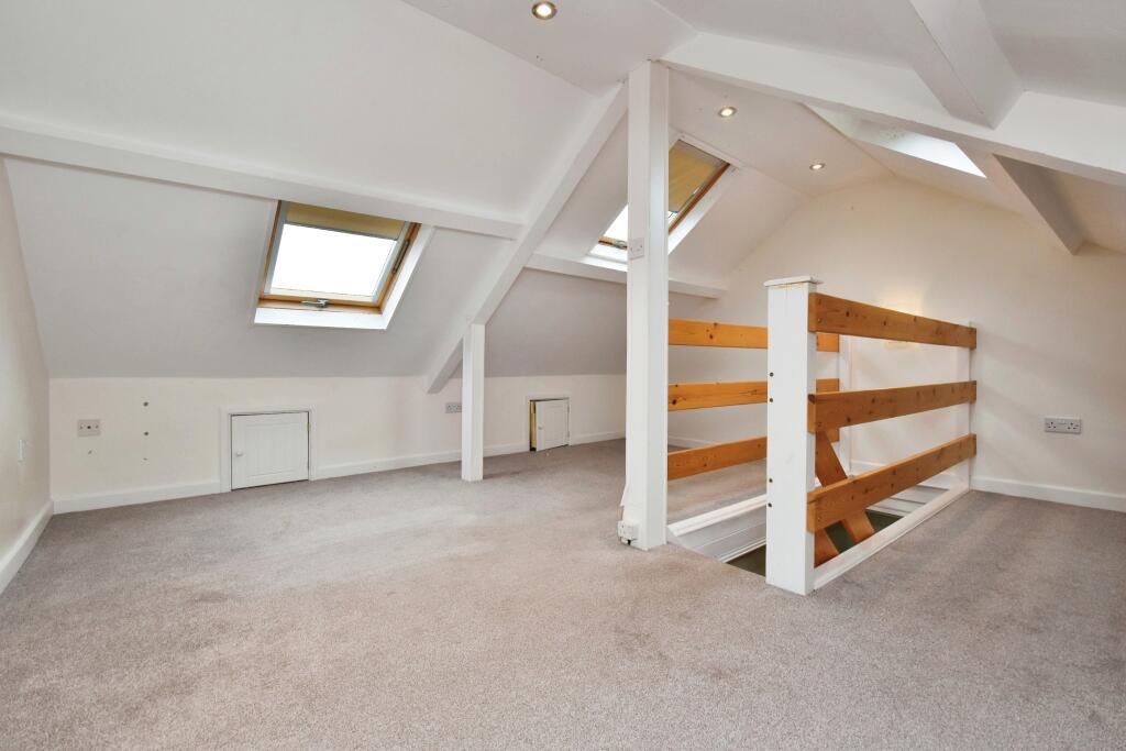 2 bed Terraced