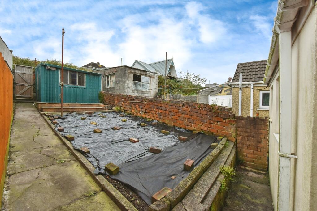 2 bed Terraced