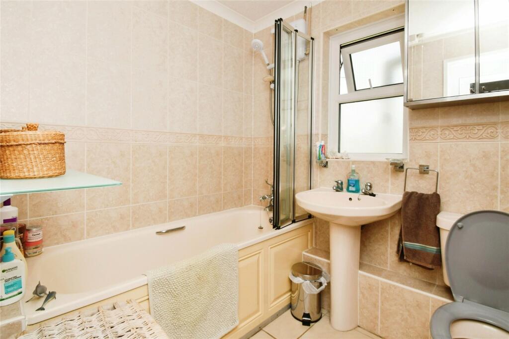 3 bed Detached Bungalow