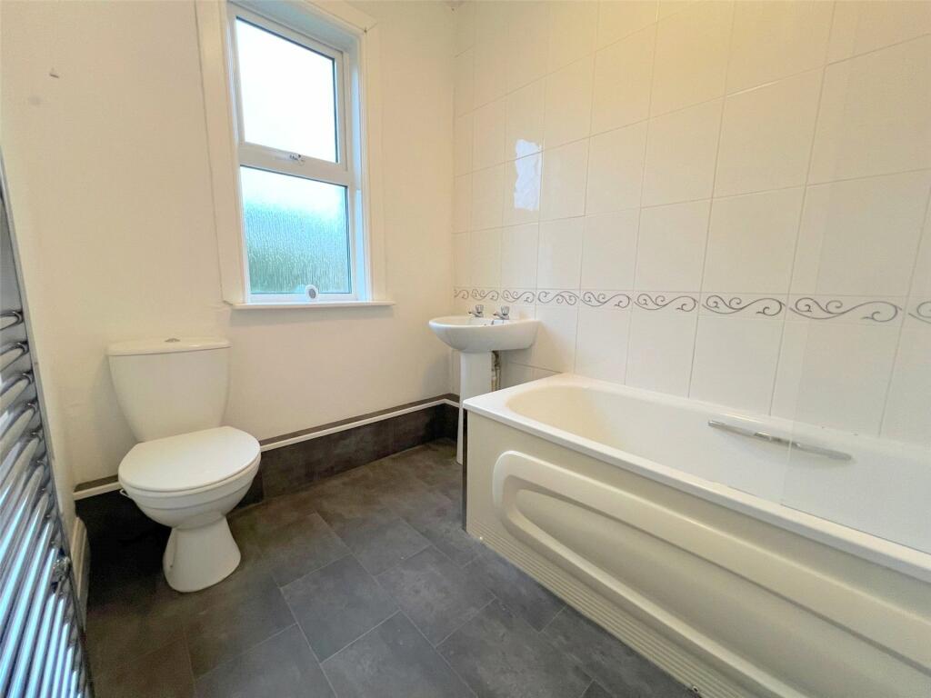 2 bed Detached Bungalow