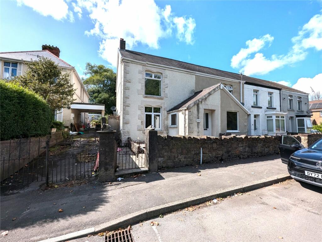 2 bed End of Terrace
