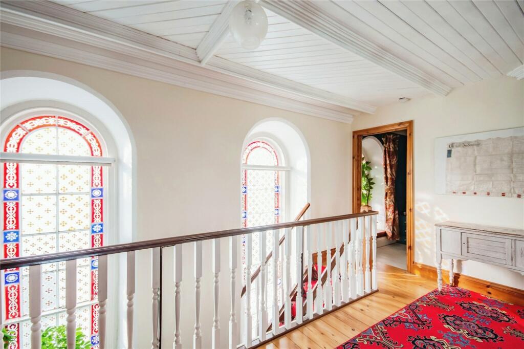 7 bed House