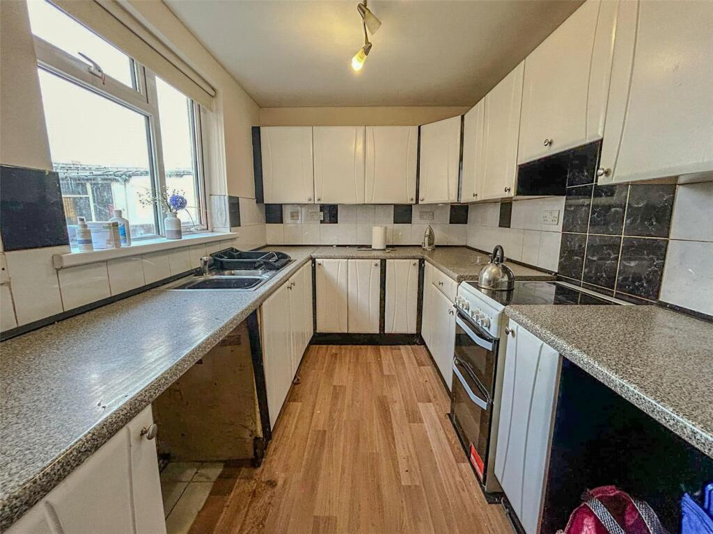 3 bed Terraced