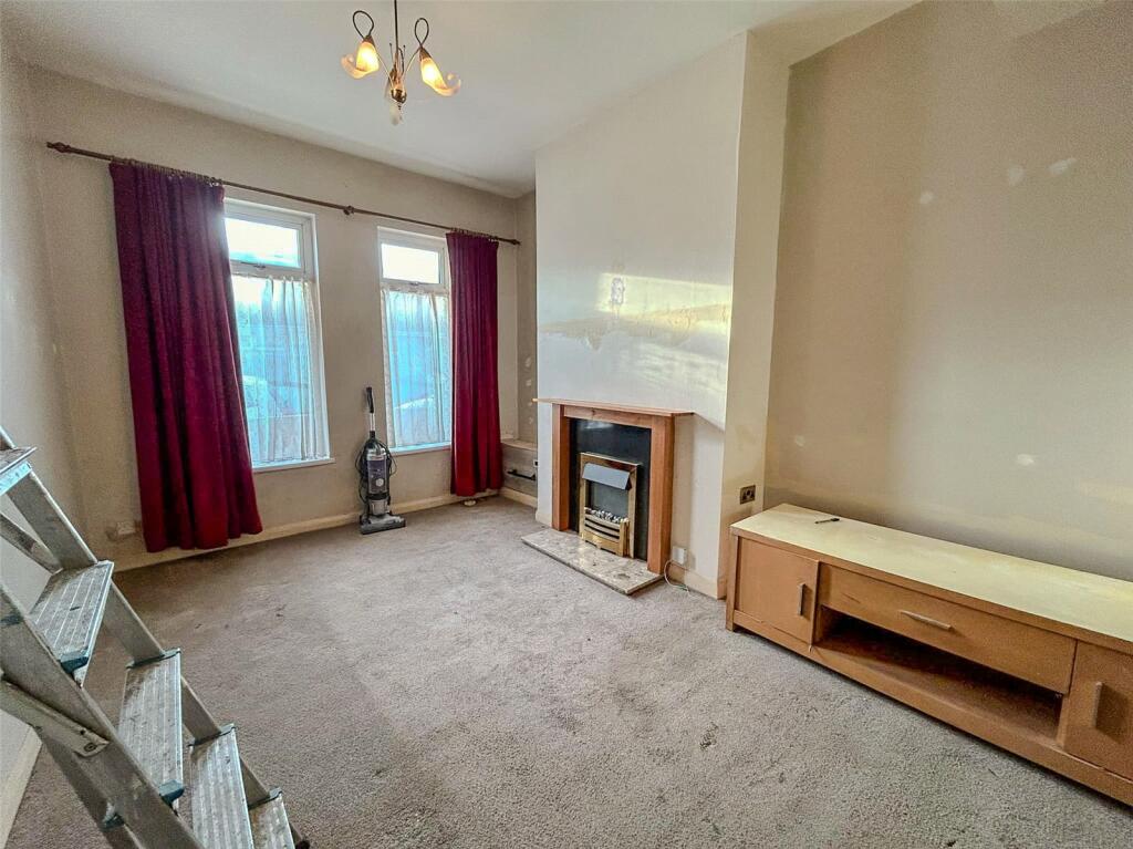 3 bed Terraced