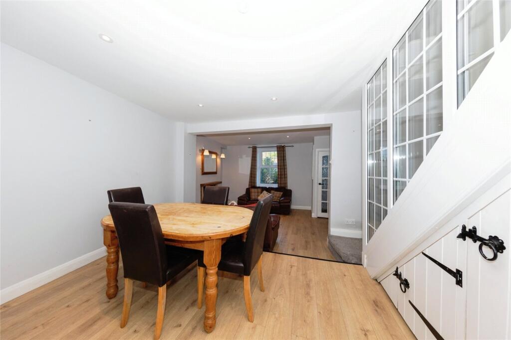 3 bed End of Terrace