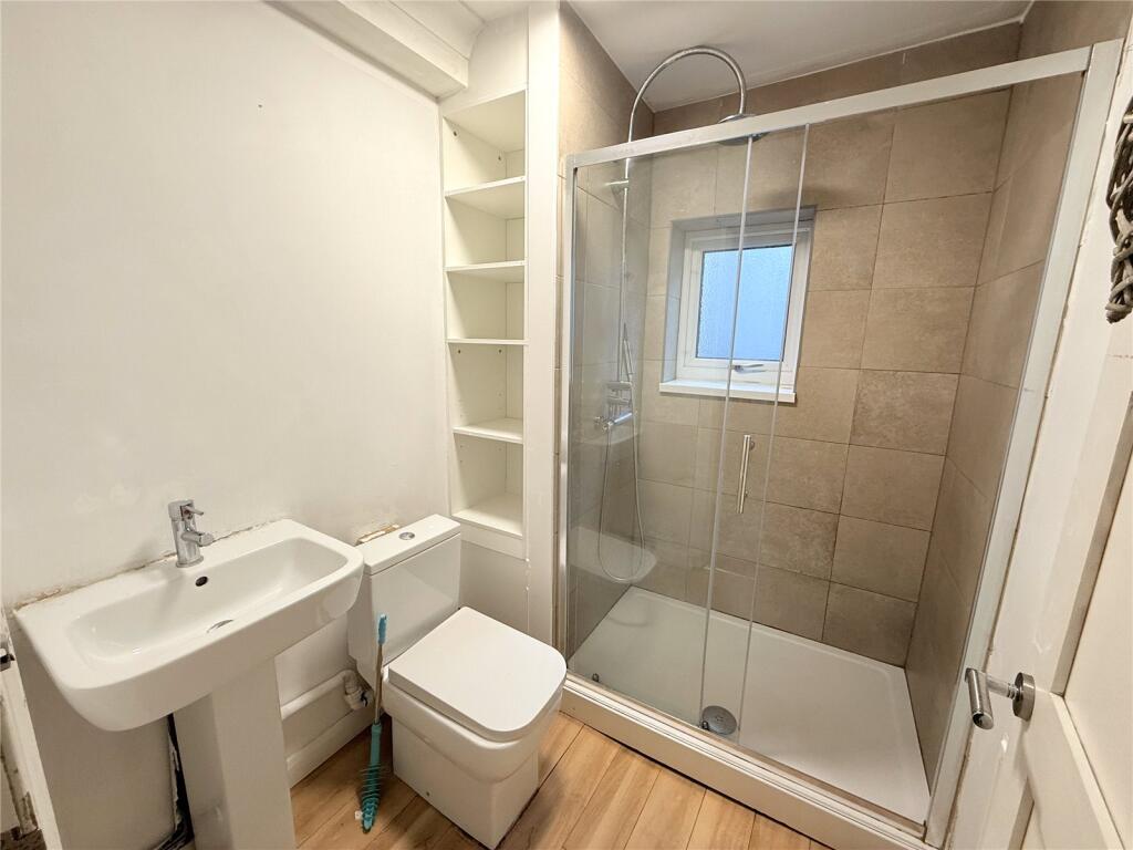 4 bed Terraced