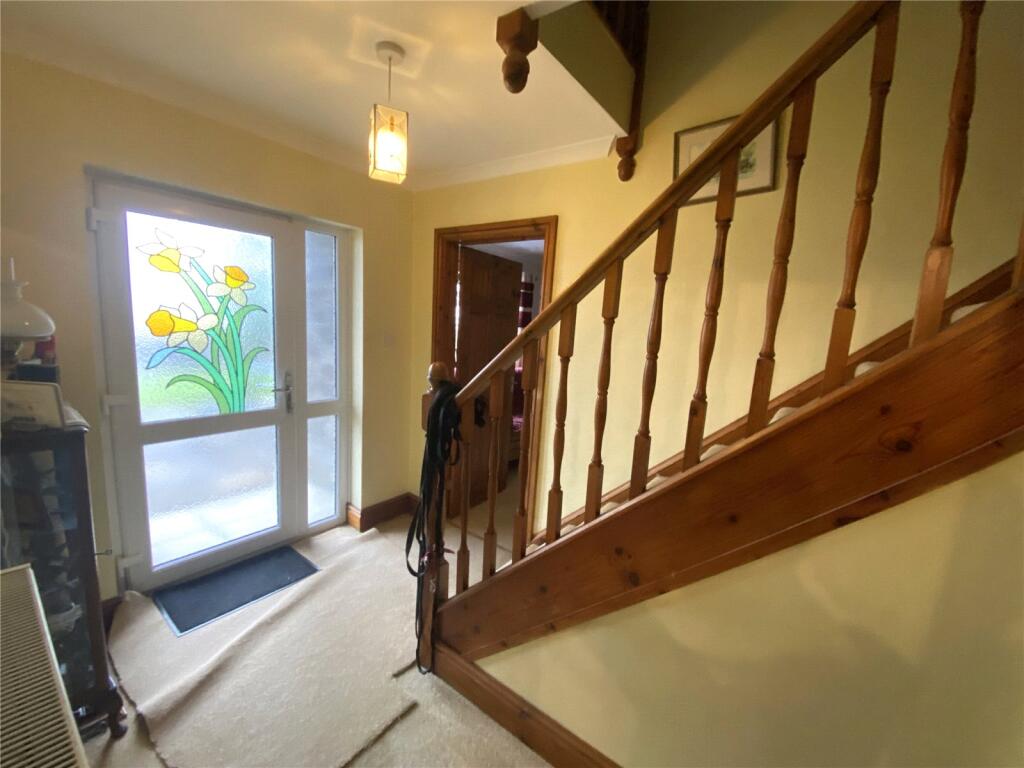 4 bed Detached