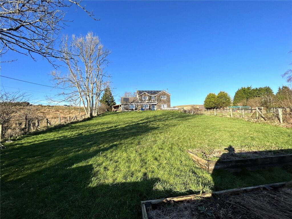 4 bed Detached