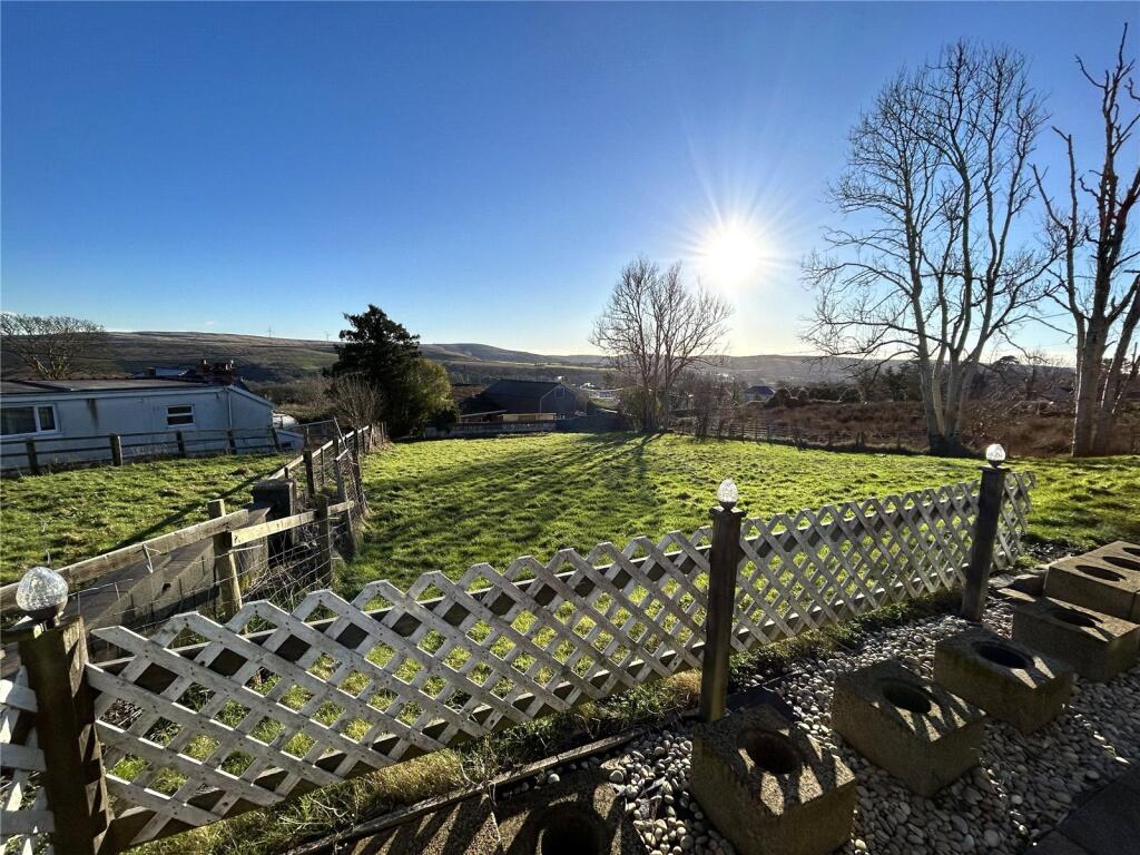 4 bed Detached