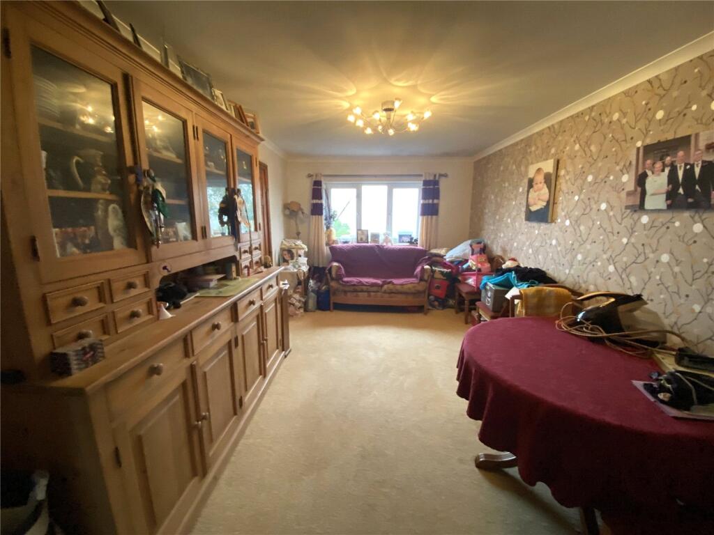 4 bed Detached