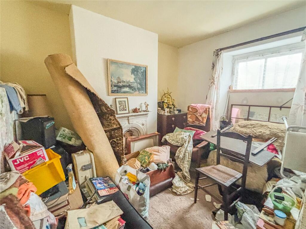 2 bed House