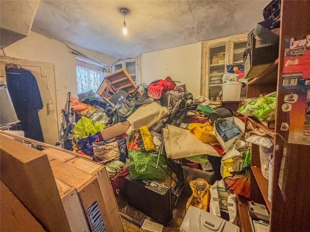 2 bed House