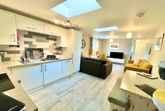 2 bed Apartment