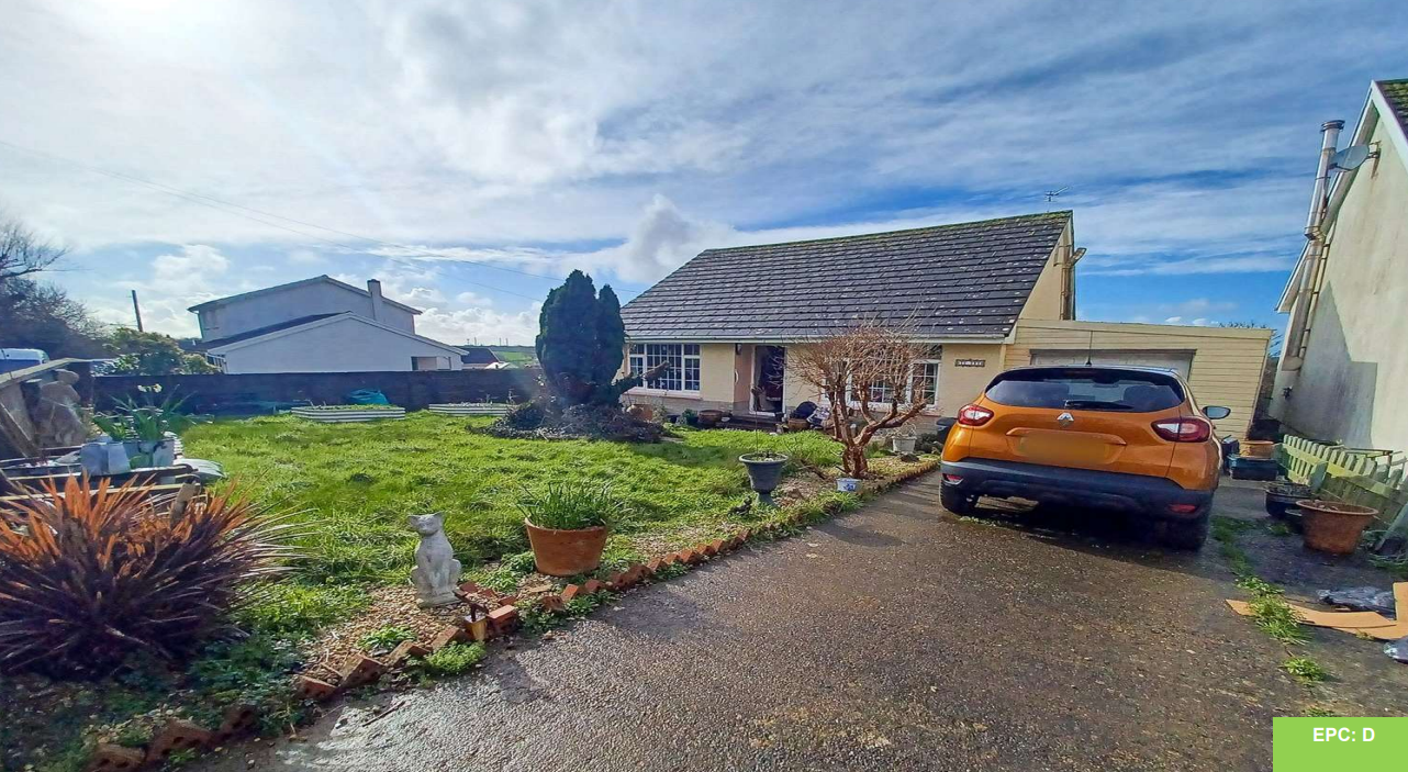 4 bed Detached Bungalow