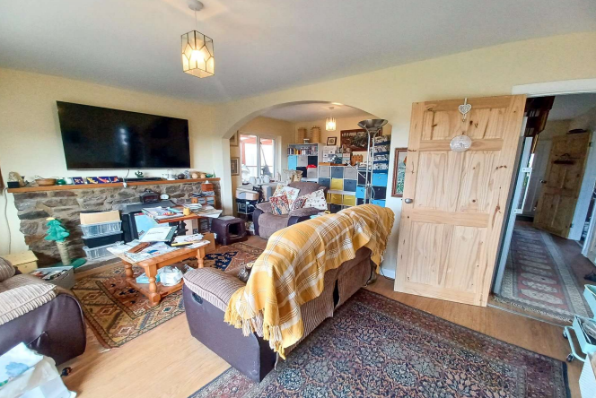 4 bed Detached Bungalow