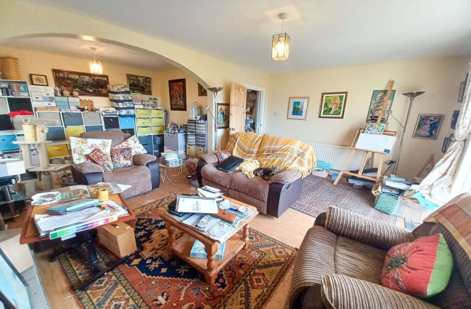 4 bed Detached Bungalow