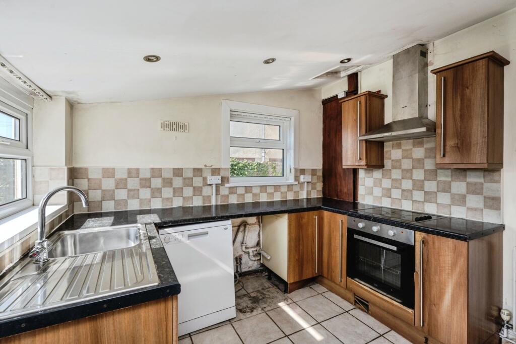 3 bed Semi-Detached