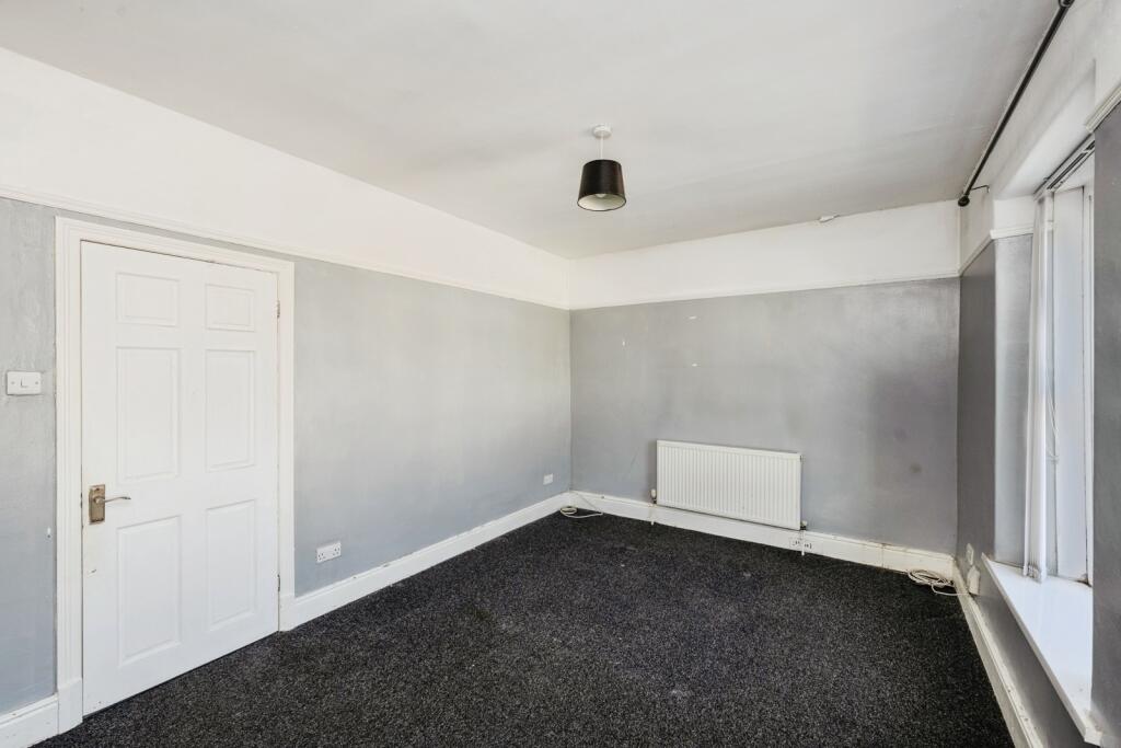 3 bed Semi-Detached