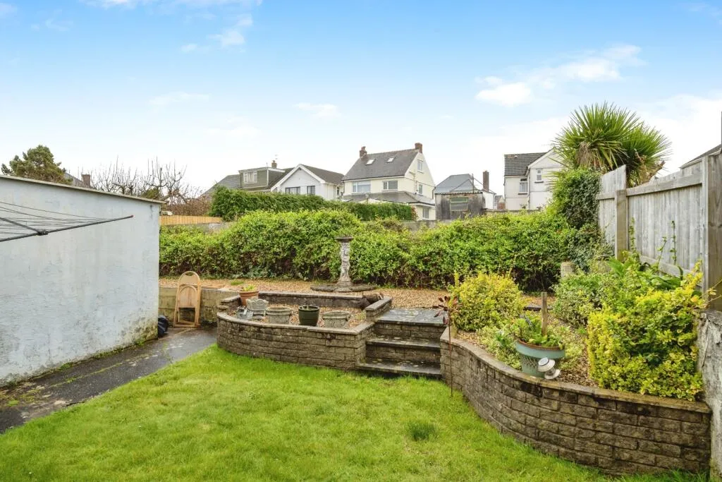3 bed Semi-Detached