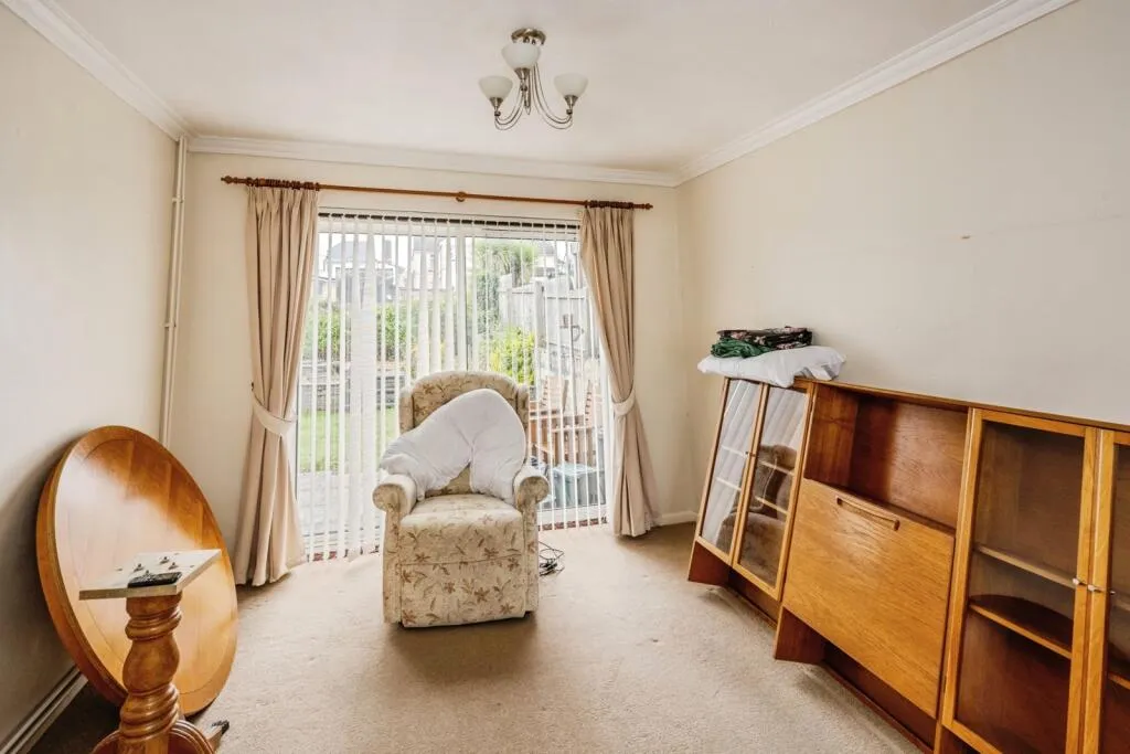 3 bed Semi-Detached