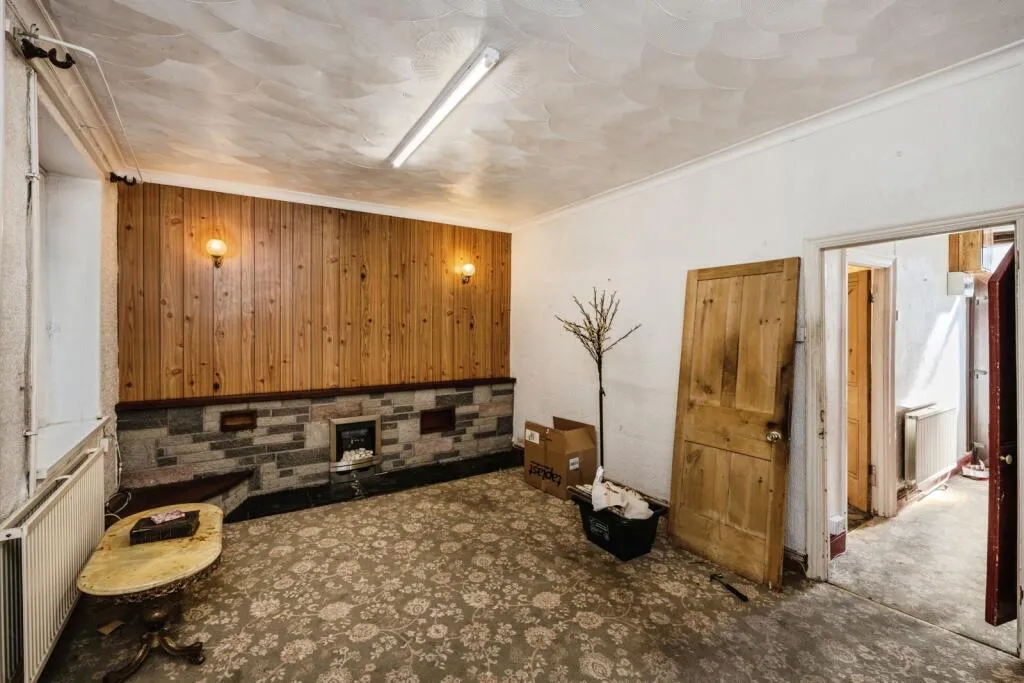 2 bed Terraced