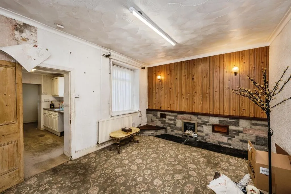2 bed Terraced