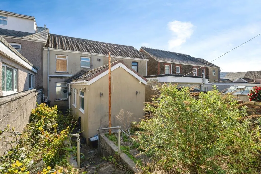 2 bed Terraced