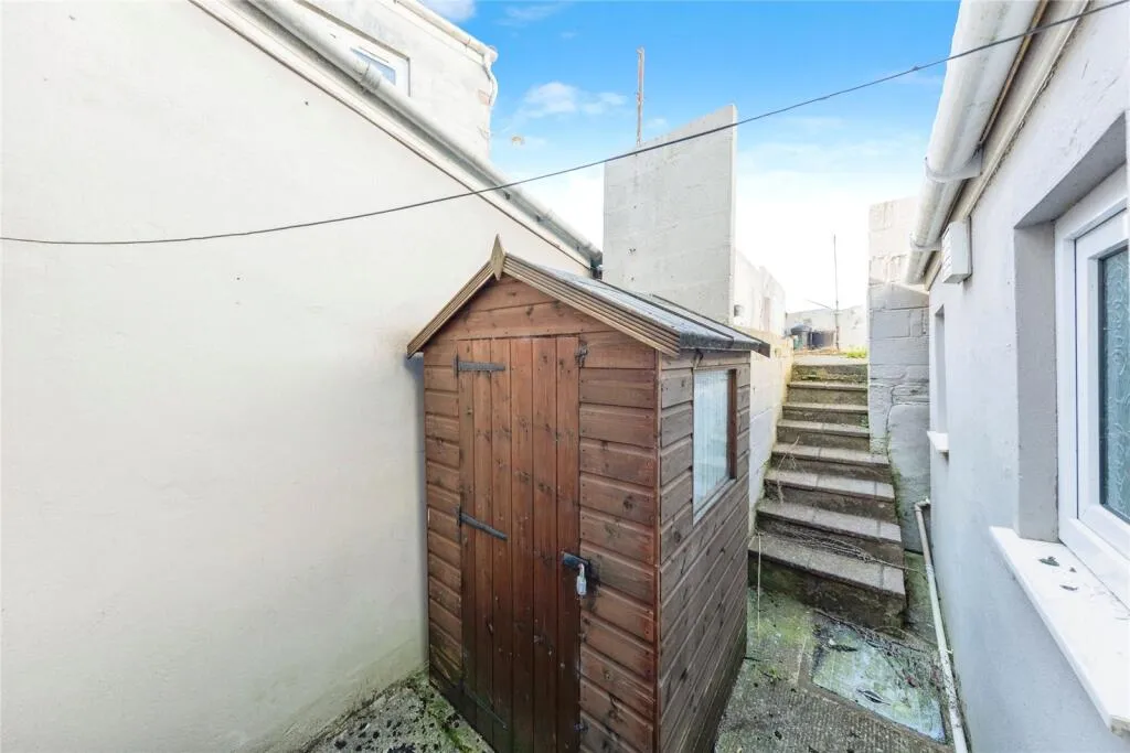 2 bed Terraced
