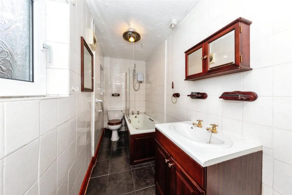 2 bed Terraced