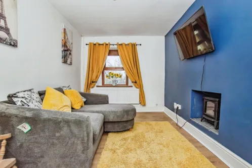 2 bed Detached
