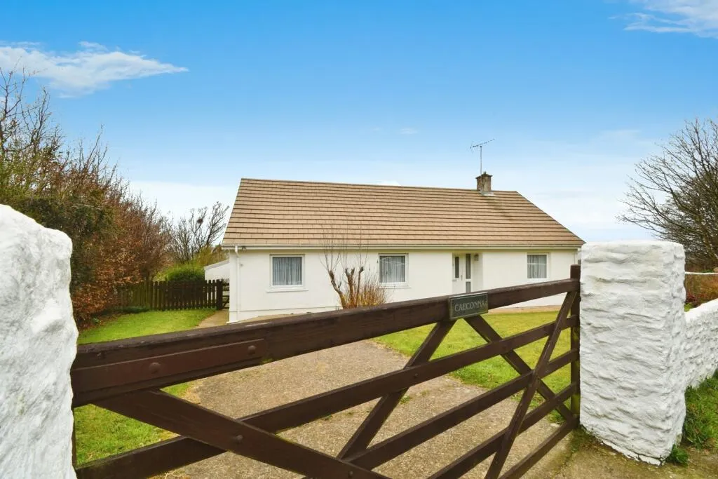 3 bed Detached Bungalow