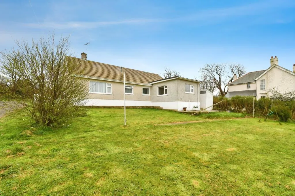 3 bed Detached Bungalow
