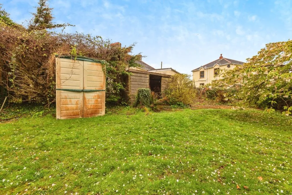 3 bed Detached Bungalow