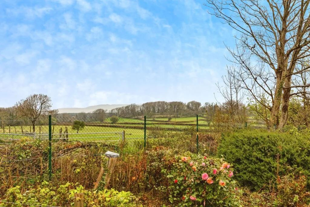 3 bed Detached Bungalow