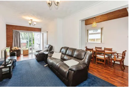 3 bed House