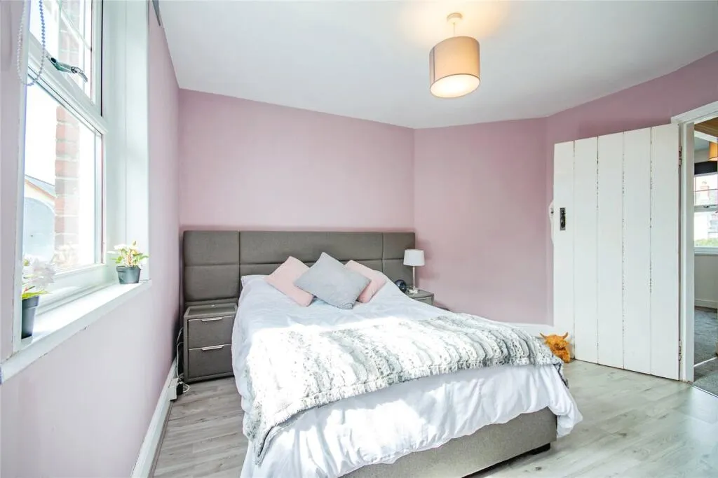 3 bed Terraced