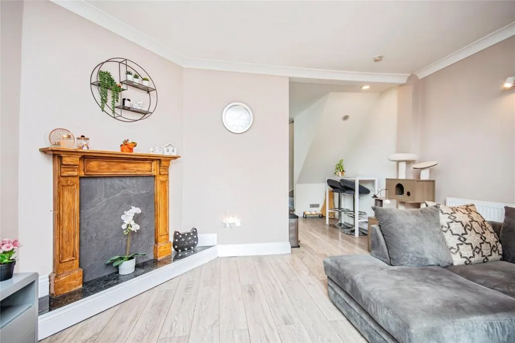 3 bed Terraced