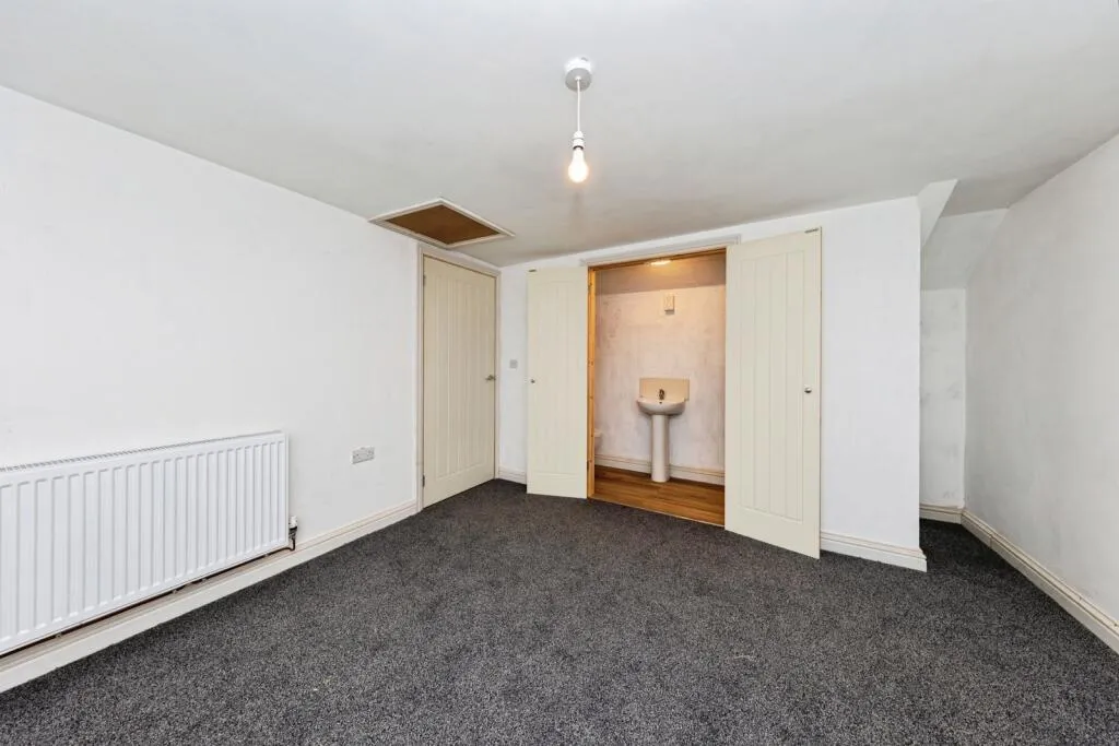 3 bed Semi-Detached