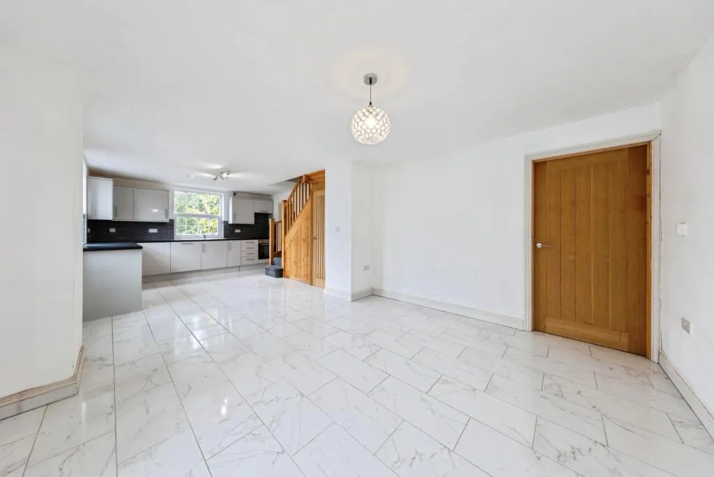 3 bed Semi-Detached