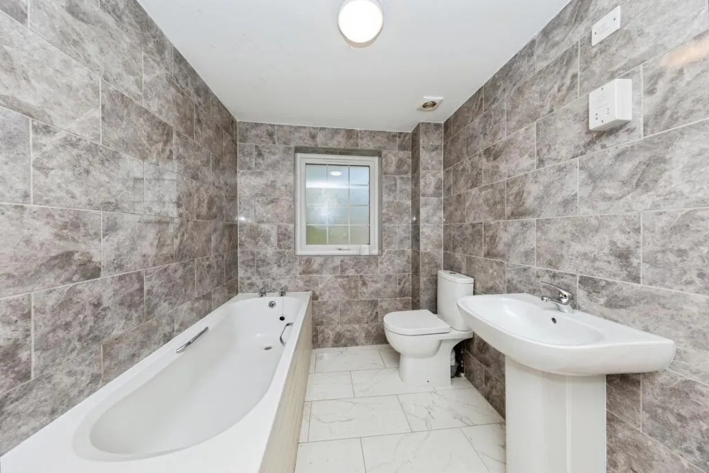 3 bed Semi-Detached