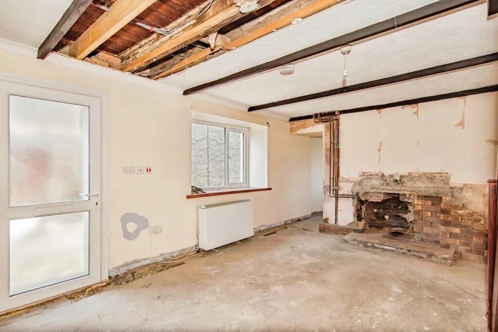 2 bed End of Terrace