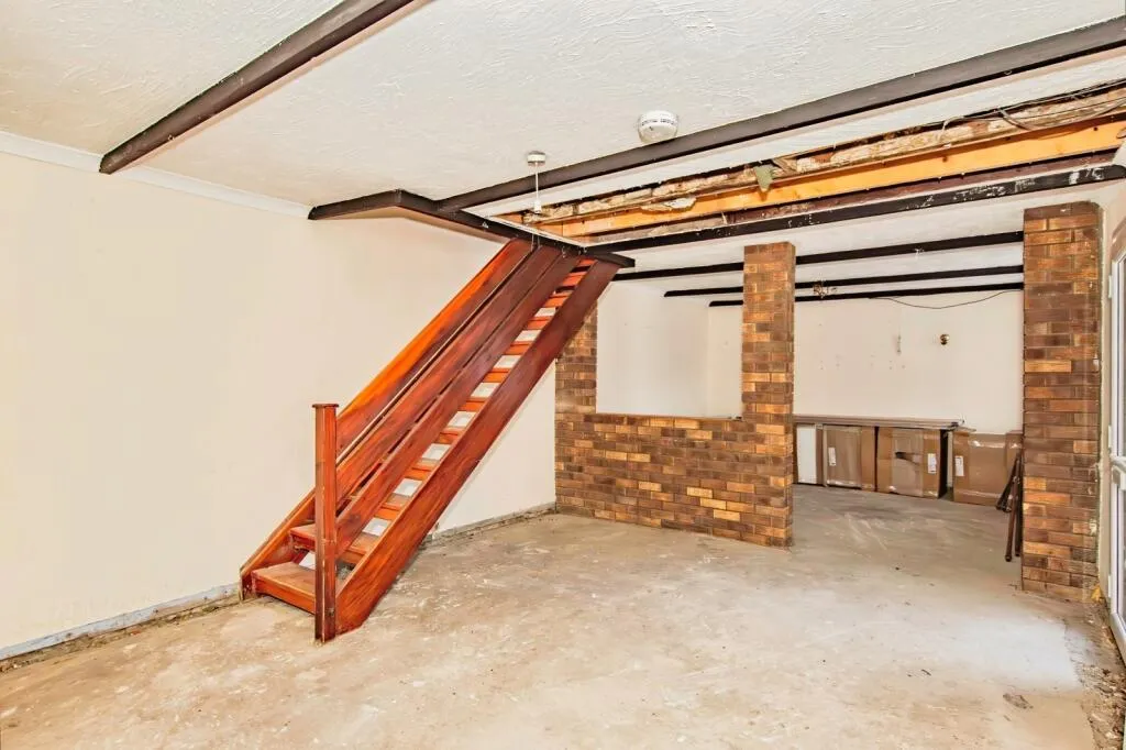 2 bed End of Terrace