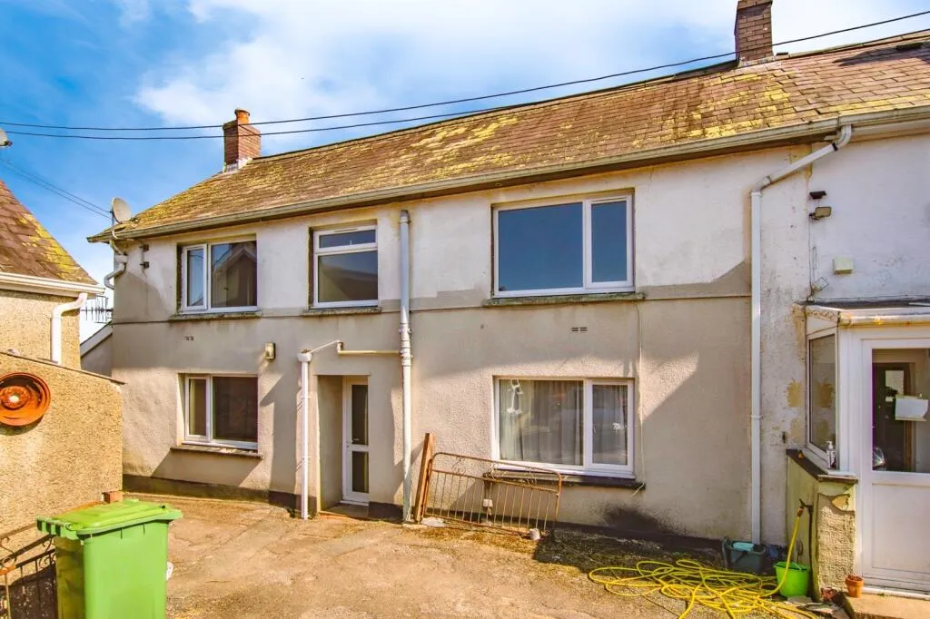 2 bed End of Terrace