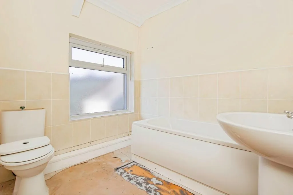 2 bed End of Terrace