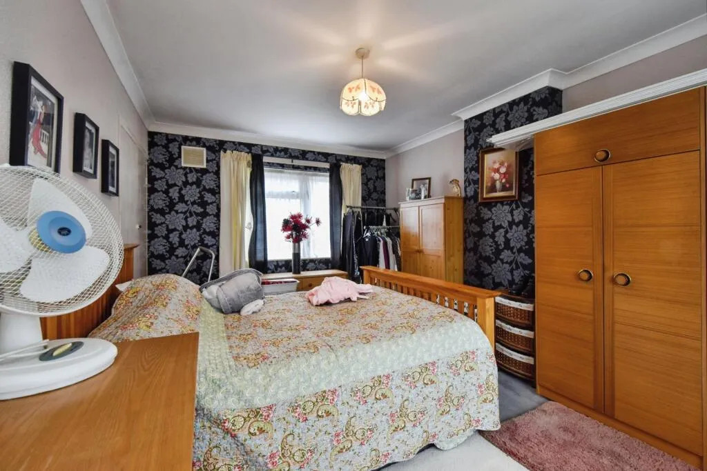 2 bed Semi-Detached
