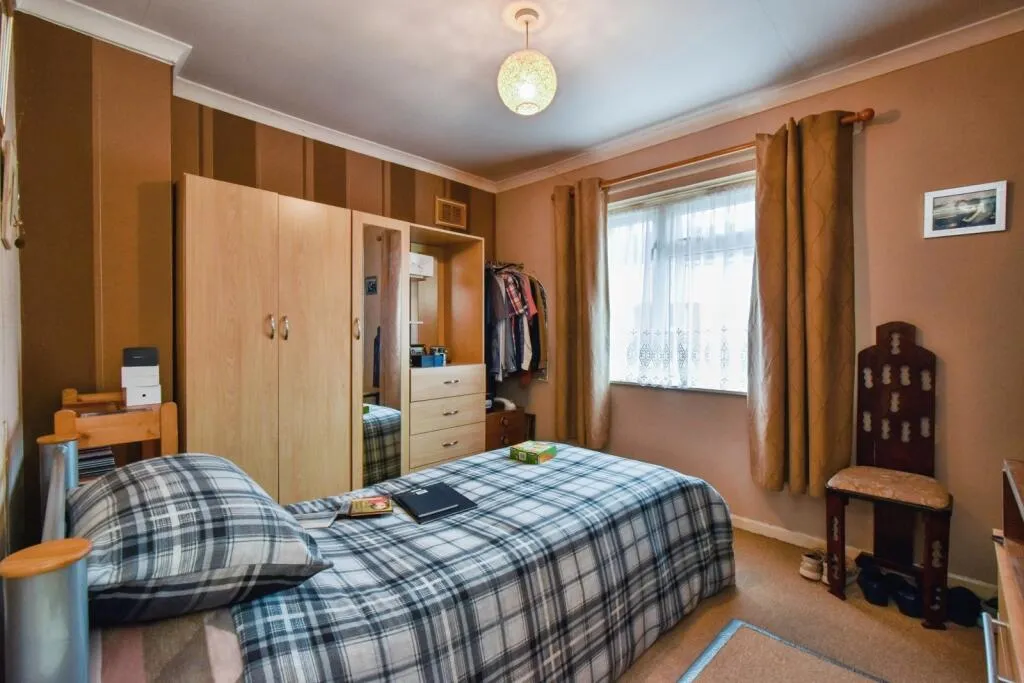 2 bed Semi-Detached