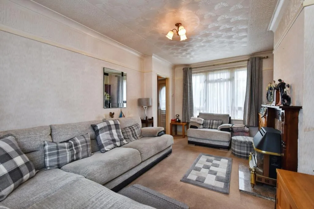 2 bed Semi-Detached