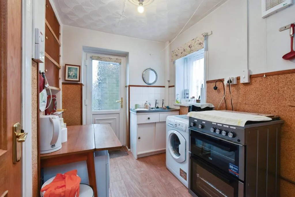 3 bed Semi-Detached