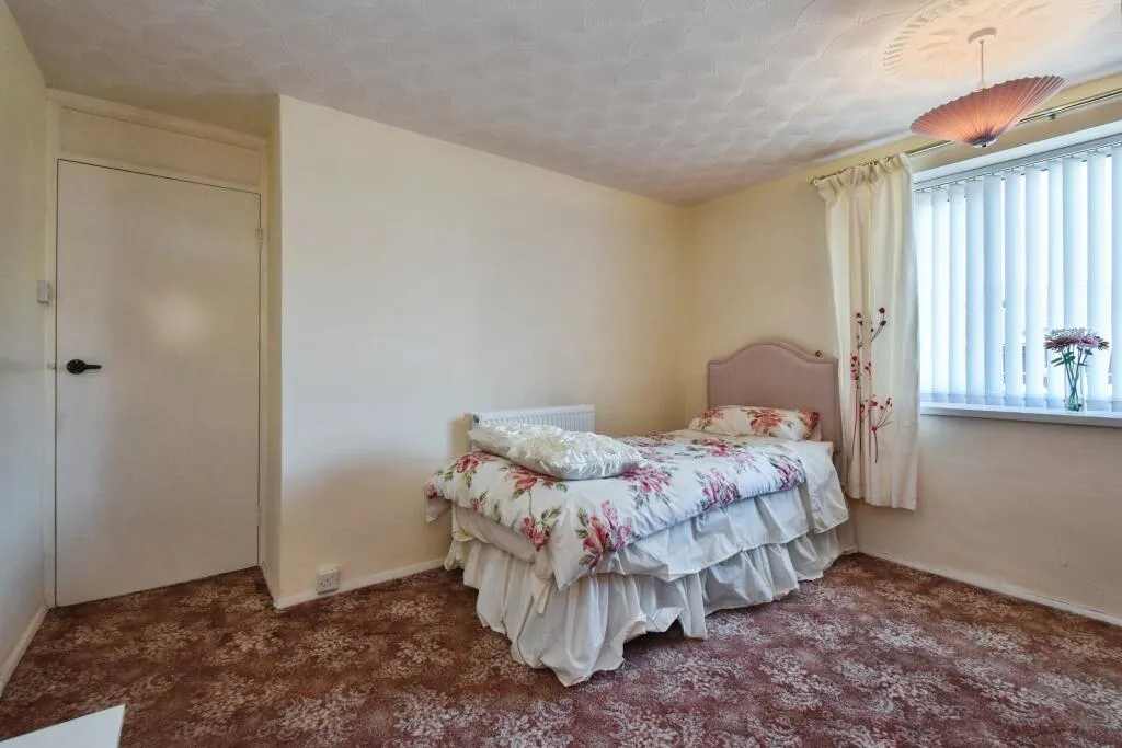 3 bed Semi-Detached